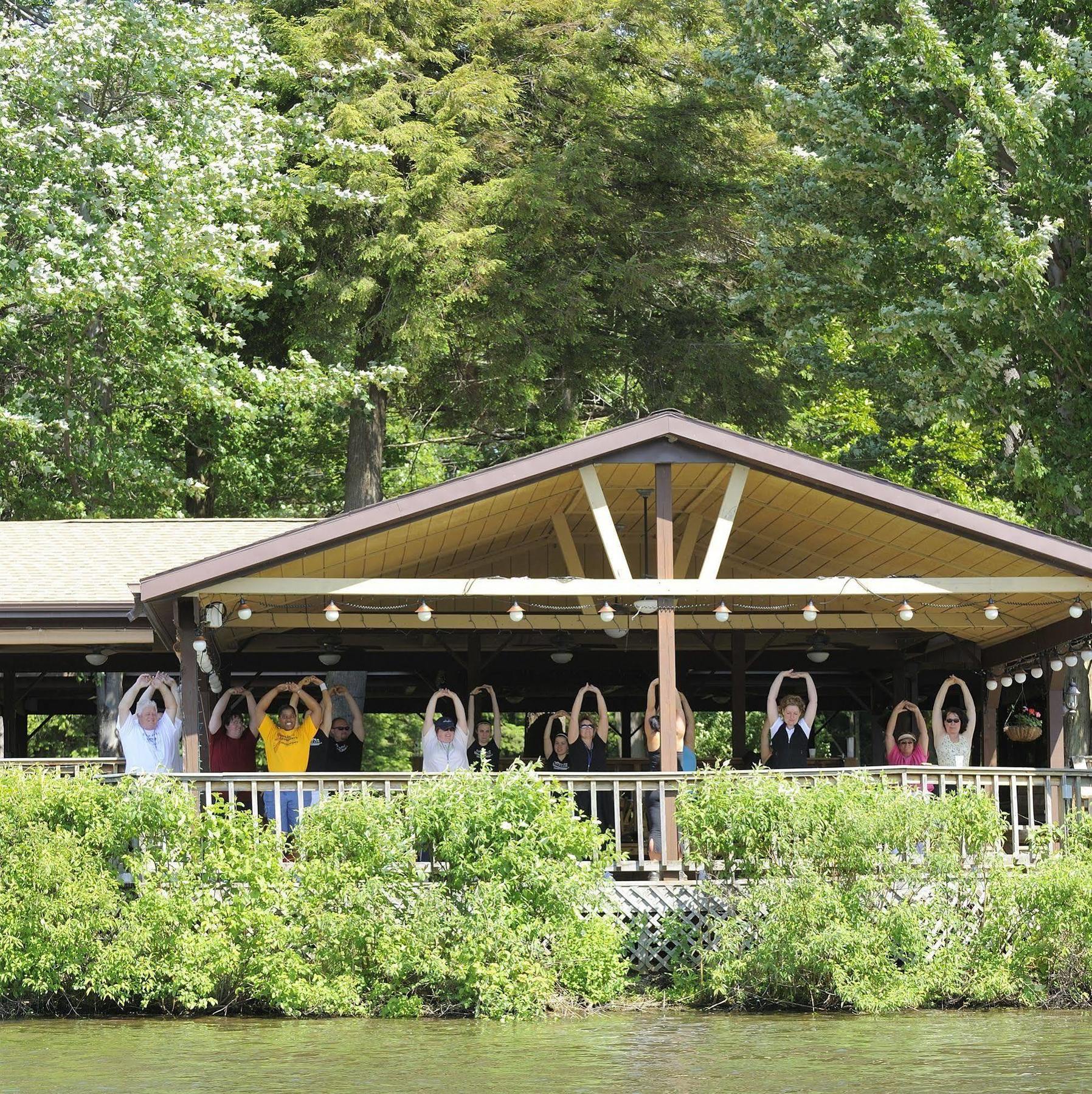 The Biggest Loser Resort Niagara Java Center Εξωτερικό φωτογραφία